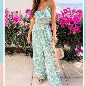 Hearts of Paradise Two Piece Ivory Set